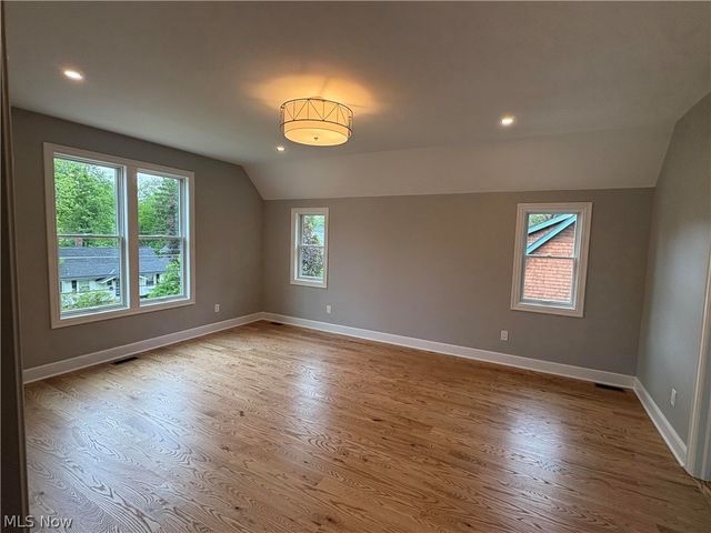 295 S Franklin Street, Chagrin Falls, OH 44022