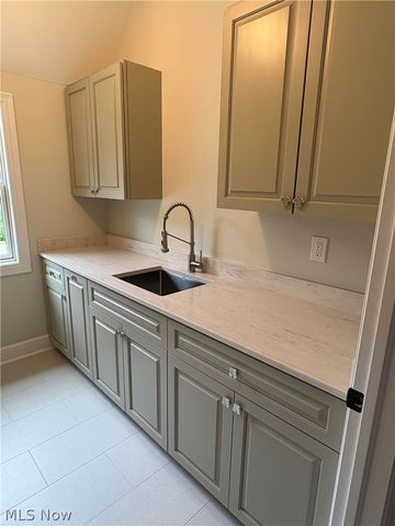 295 S Franklin Street, Chagrin Falls, OH 44022