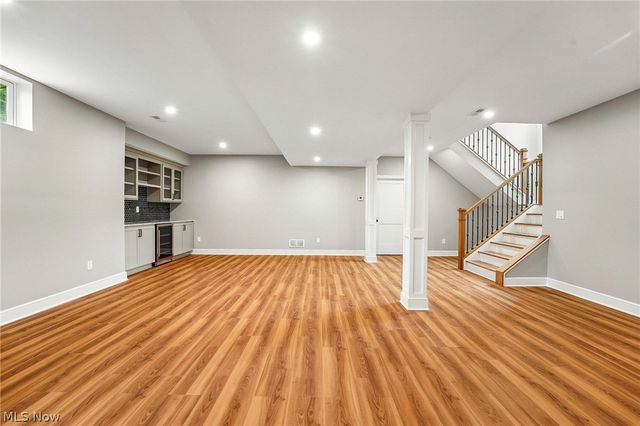 295 S Franklin Street, Chagrin Falls, OH 44022
