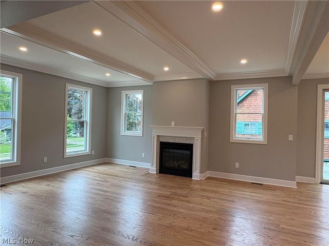 295 S Franklin Street, Chagrin Falls, OH 44022