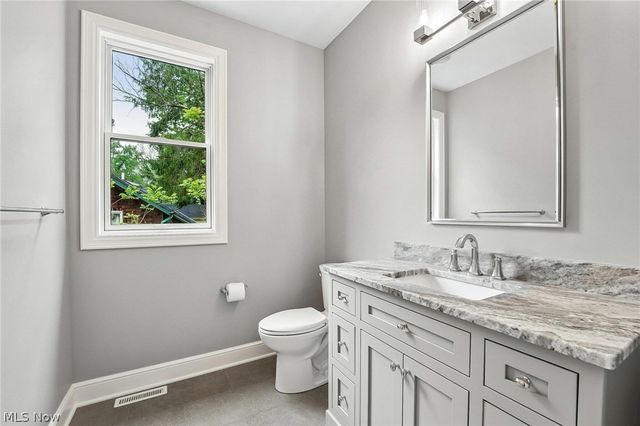 295 S Franklin Street, Chagrin Falls, OH 44022