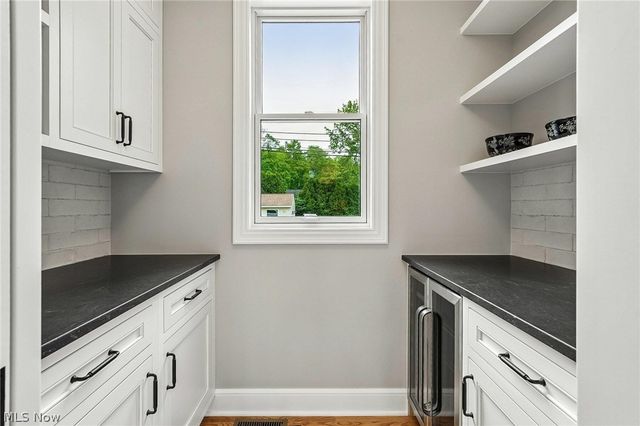 295 S Franklin Street, Chagrin Falls, OH 44022