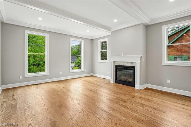295 S Franklin Street, Chagrin Falls, OH 44022