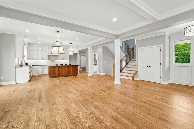 295 S Franklin Street, Chagrin Falls, OH 44022
