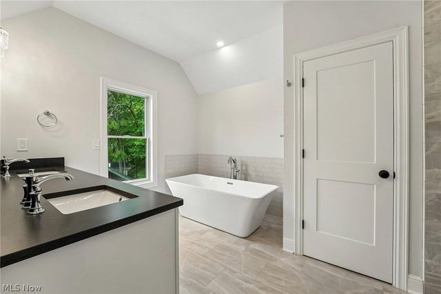 295 S Franklin Street, Chagrin Falls, OH 44022