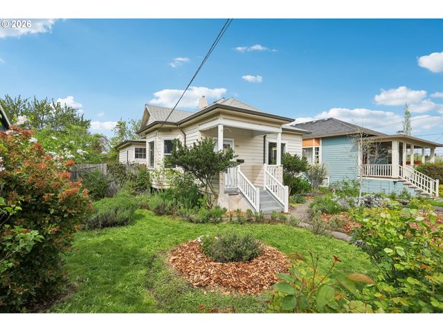 1831 Se INSLEY St, Portland, OR 97202