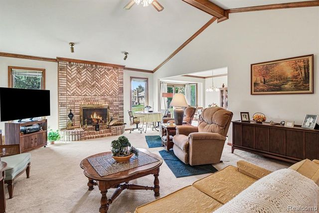 421 Drexelgate Parkway, Rochester Hills, MI 48307