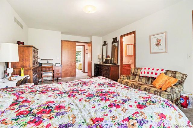 421 Drexelgate Parkway, Rochester Hills, MI 48307
