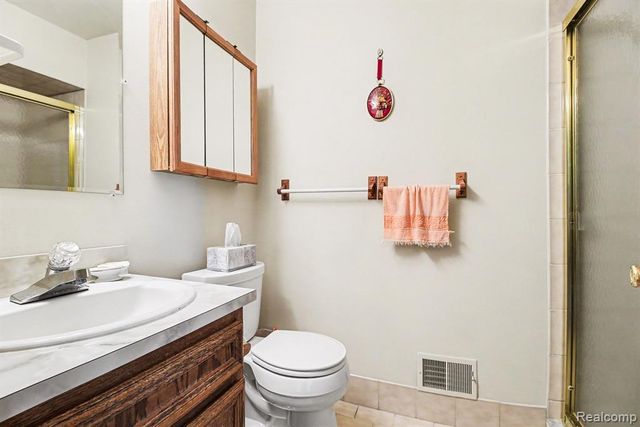 421 Drexelgate Parkway, Rochester Hills, MI 48307
