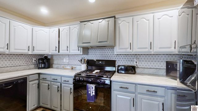 477 Beechwood Dr, Cadiz, KY 42211