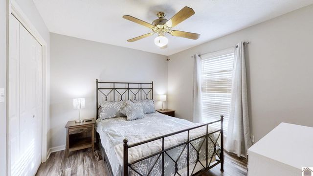 477 Beechwood Dr, Cadiz, KY 42211