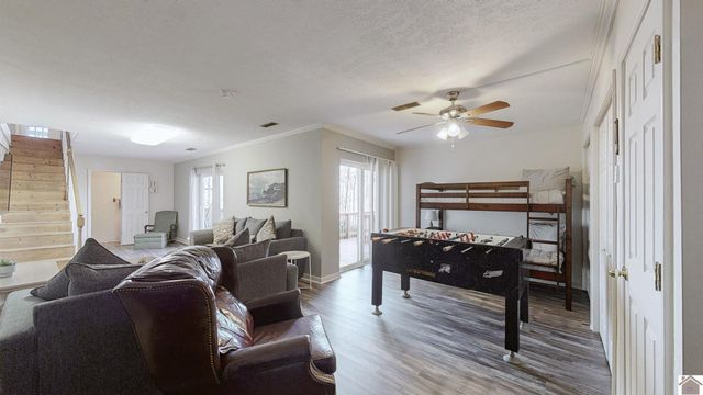 477 Beechwood Dr, Cadiz, KY 42211