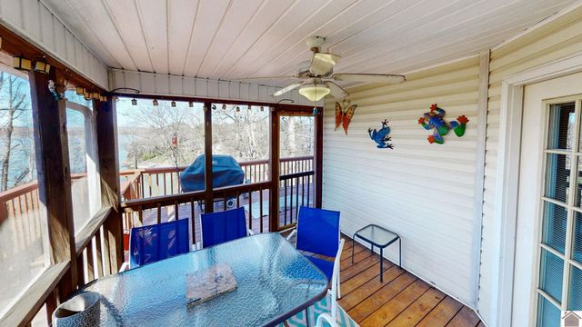 477 Beechwood Dr, Cadiz, KY 42211