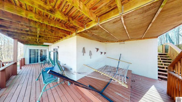 477 Beechwood Dr, Cadiz, KY 42211