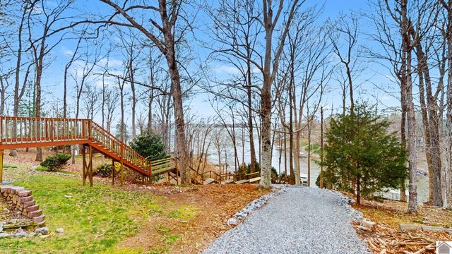 477 Beechwood Dr, Cadiz, KY 42211