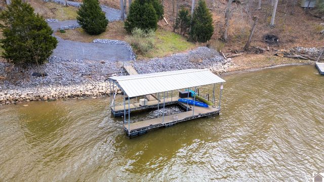 477 Beechwood Dr, Cadiz, KY 42211