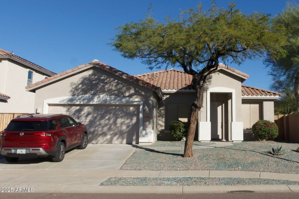 16818 W TONBRIDGE Street, Surprise, AZ 85374