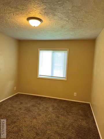 1617 9th Street, Idaho Falls, ID 83401