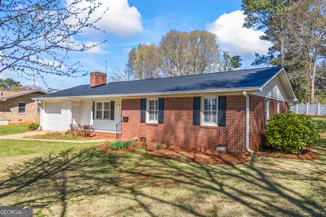 131 Roosevelt Boulevard, Commerce, GA 30529