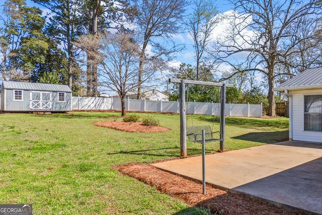 131 Roosevelt Boulevard, Commerce, GA 30529