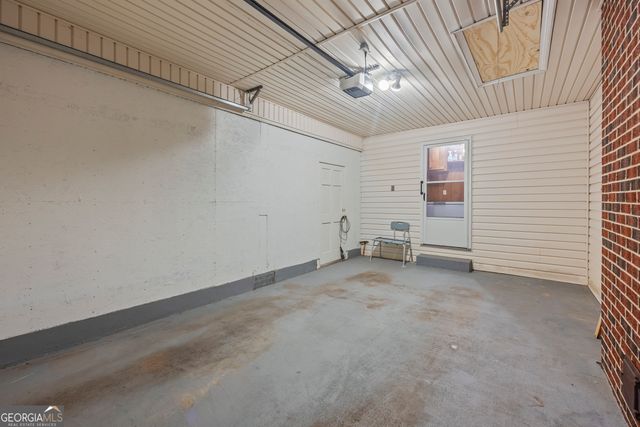 131 Roosevelt Boulevard, Commerce, GA 30529