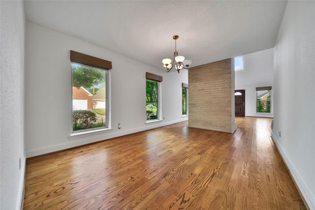 1362 Bullock Lane, Houston, TX 77055