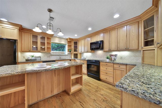 1362 Bullock Lane, Houston, TX 77055