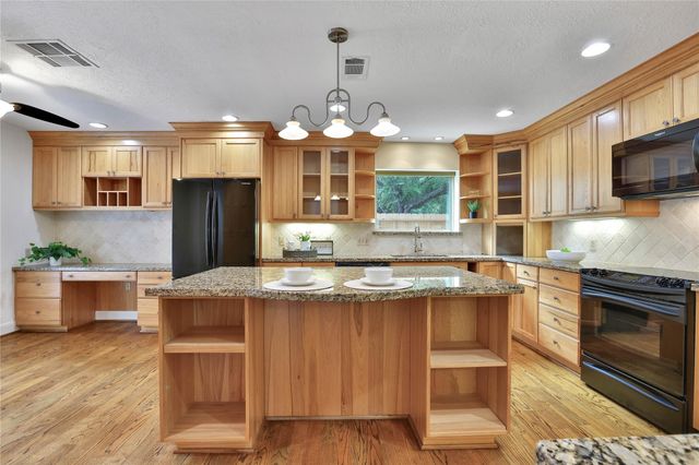 1362 Bullock Lane, Houston, TX 77055