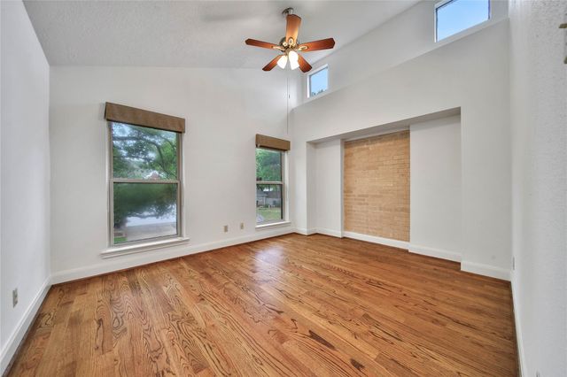 1362 Bullock Lane, Houston, TX 77055