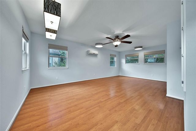 1362 Bullock Lane, Houston, TX 77055