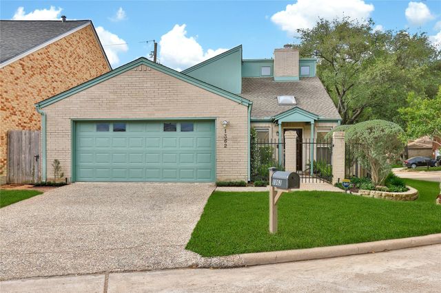 1362 Bullock Lane, Houston, TX 77055