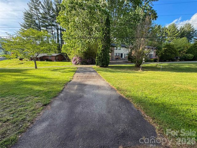 70 Winchester Drive, Waynesville, NC 28785