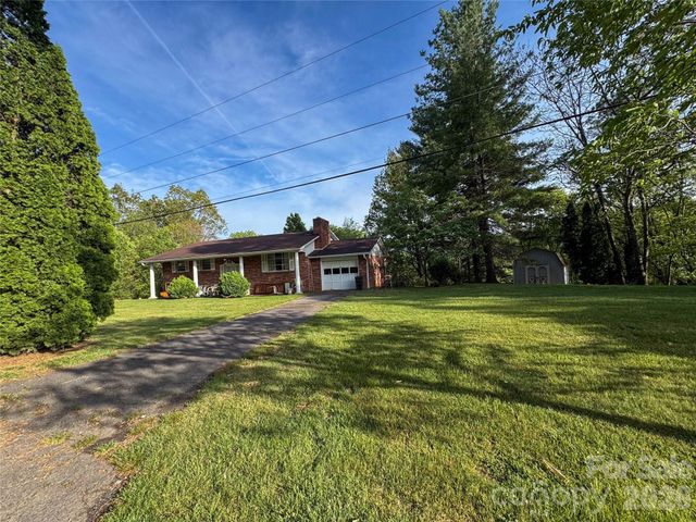 70 Winchester Drive, Waynesville, NC 28785