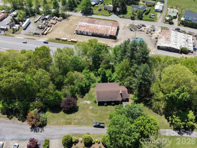 70 Winchester Drive, Waynesville, NC 28785