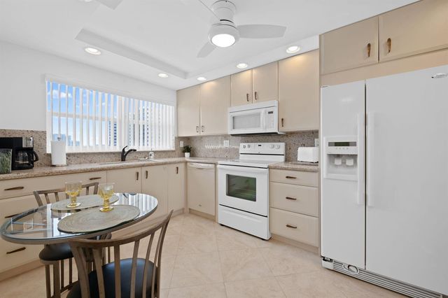 3300 S Ocean Boulevard 621c, Highland Beach, FL 33487