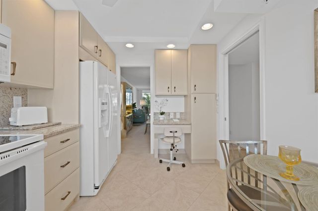 3300 S Ocean Boulevard 621c, Highland Beach, FL 33487