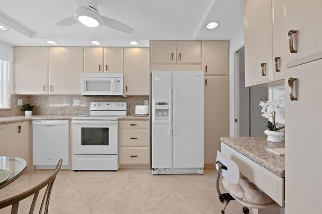 3300 S Ocean Boulevard 621c, Highland Beach, FL 33487