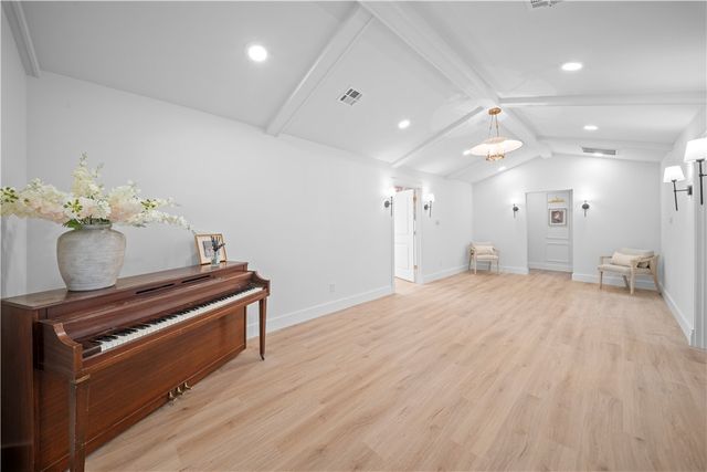 573 Reed Valley Road, Fayetteville, AR 72704