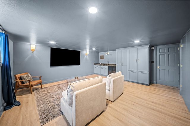 573 Reed Valley Road, Fayetteville, AR 72704