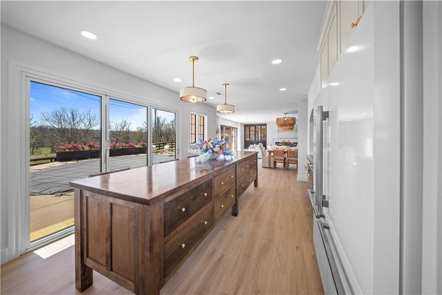 573 Reed Valley Road, Fayetteville, AR 72704