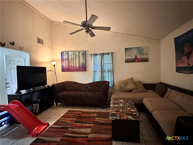 129 Riverside Drive, San Marcos, TX 78666