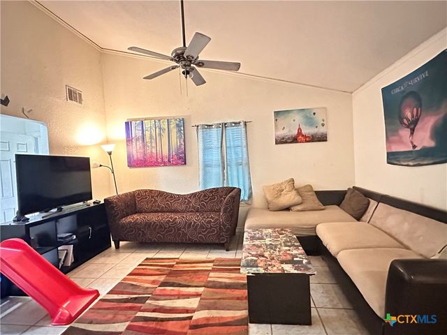 129 Riverside Drive, San Marcos, TX 78666