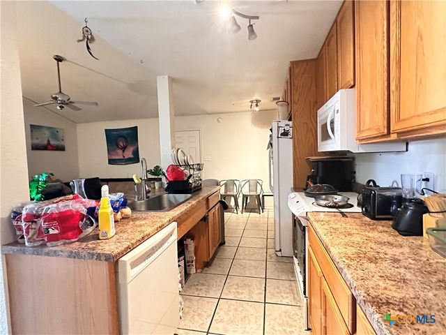 129 Riverside Drive, San Marcos, TX 78666