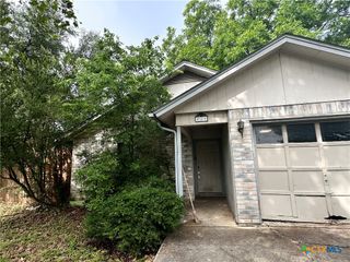 129 Riverside Drive, San Marcos, TX 78666