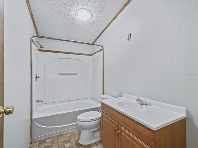 17070 SE 173RD TERRACE ROAD, Weirsdale, FL 32195