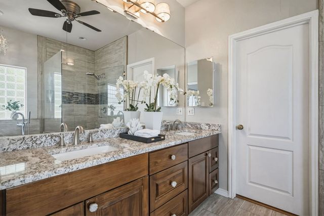 108 Agarita Ct, Boerne, TX 78006