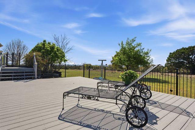 108 Agarita Ct, Boerne, TX 78006