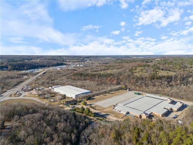 111 Bear Hollow, Pineville, MO 64856