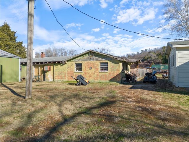 111 Bear Hollow, Pineville, MO 64856