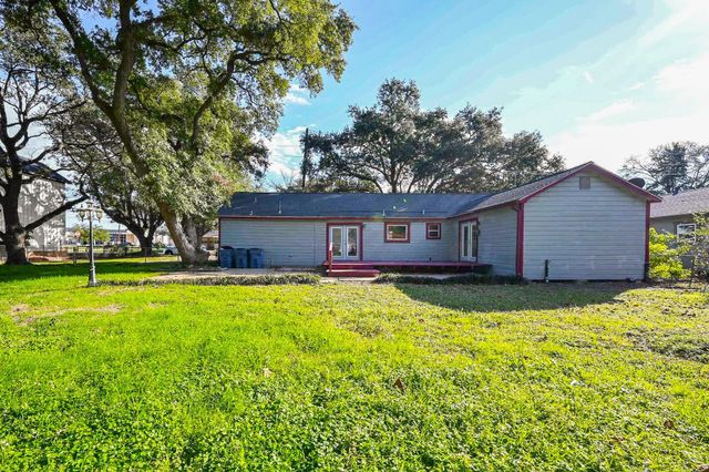 1707 Key Street, Waller, TX 77484